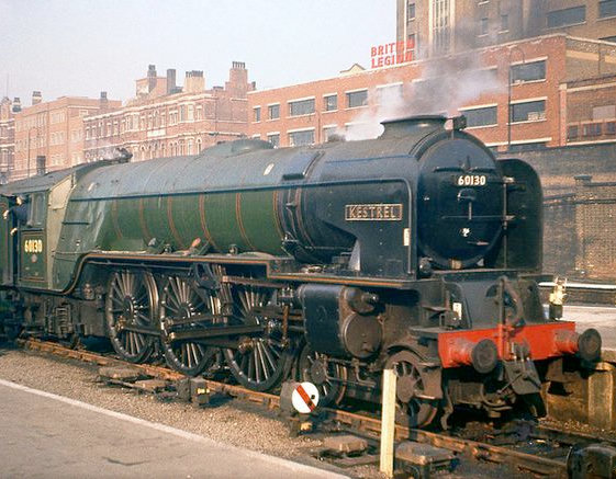 60130 Kestrel A1 class steam locomotive in BR green livery
